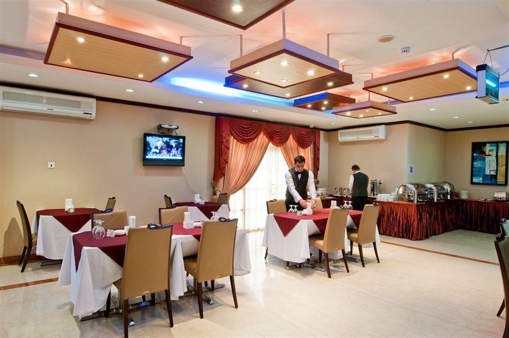 La Villa Palace Hotel Doha Restaurant billede